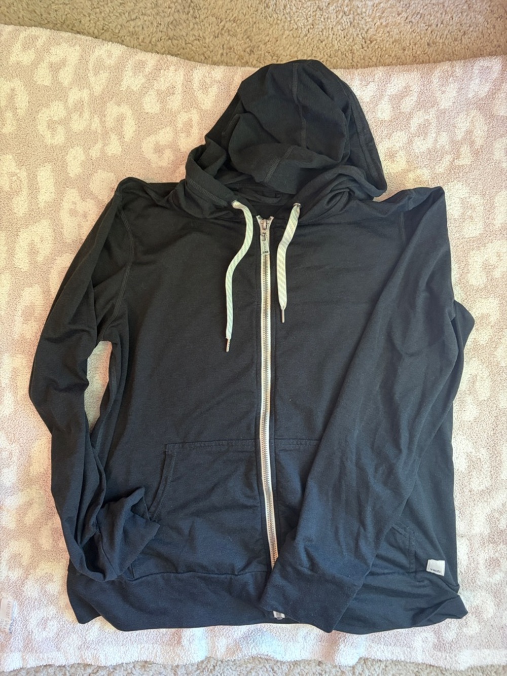 Vuori Performance  2.0 Black Zip-Up Hoodie Size M